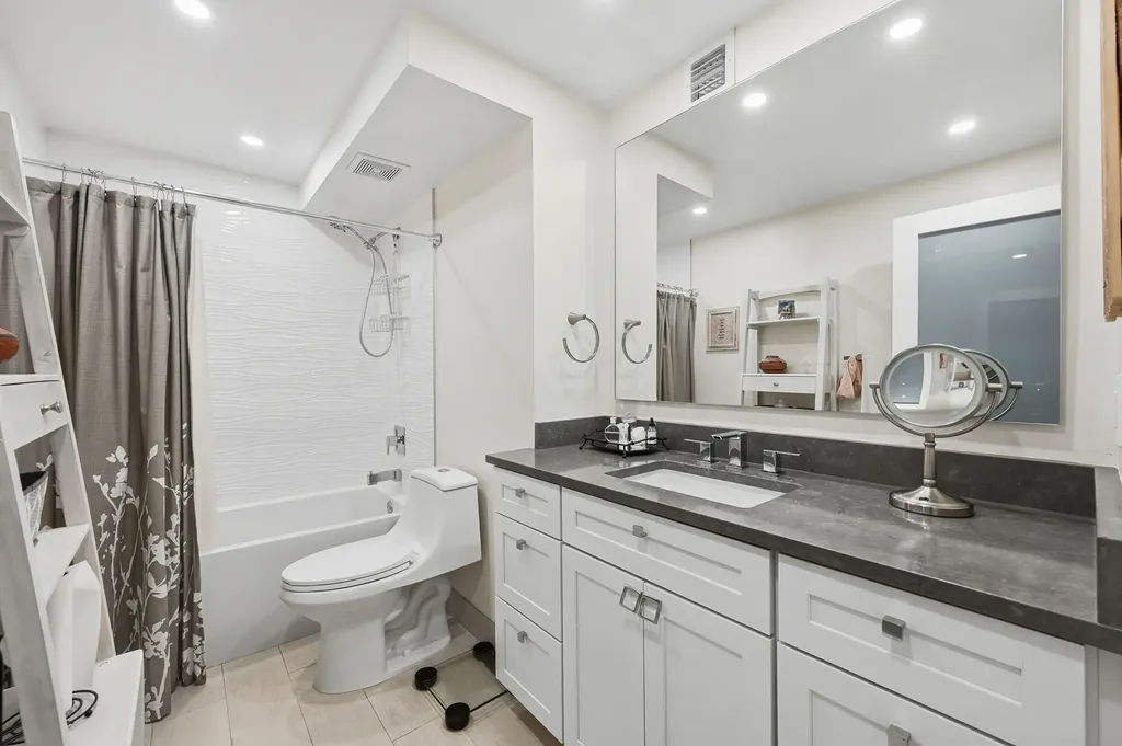 3100 NE 49th Street Fort Lauderdale FL 33308