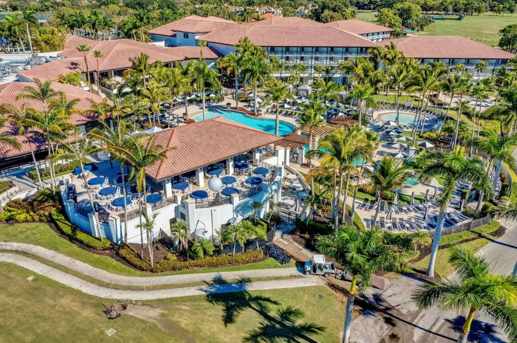 18 Selby Lane Palm Beach Gardens FL 33418
