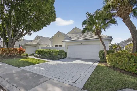 18 Selby Lane Palm Beach Gardens FL 33418