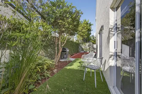18 Selby Lane Palm Beach Gardens FL 33418