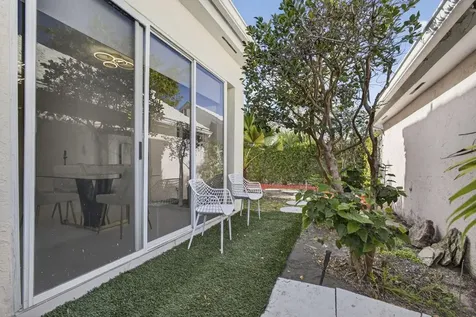 18 Selby Lane Palm Beach Gardens FL 33418