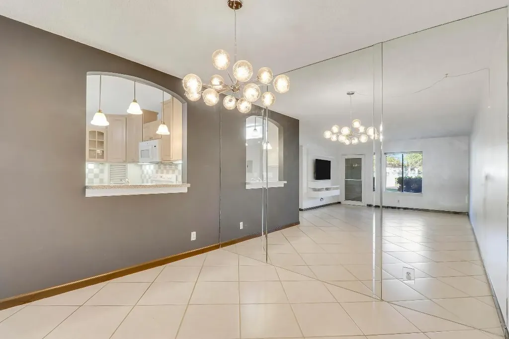 6370 Chasewood Drive Jupiter FL 33458