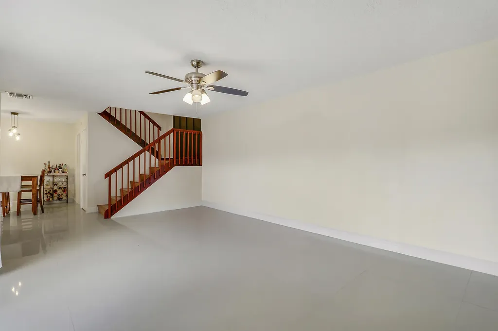 2404 24th Way West Palm Beach FL 33407
