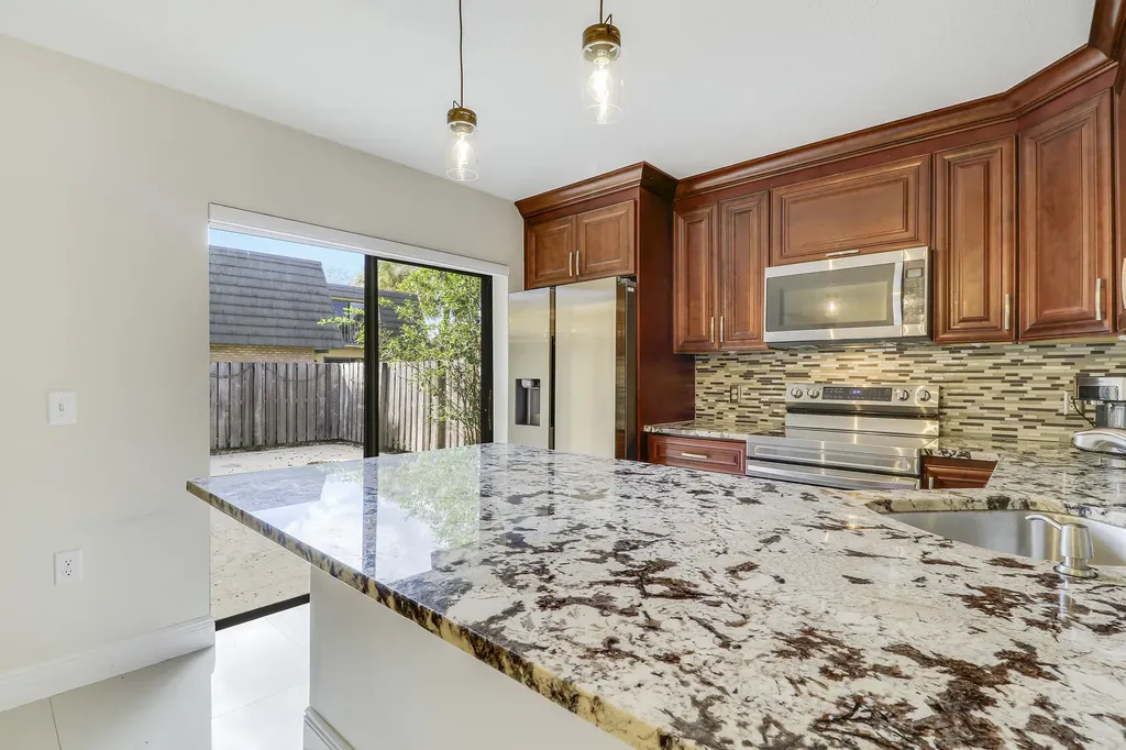 2404 24th Way West Palm Beach FL 33407