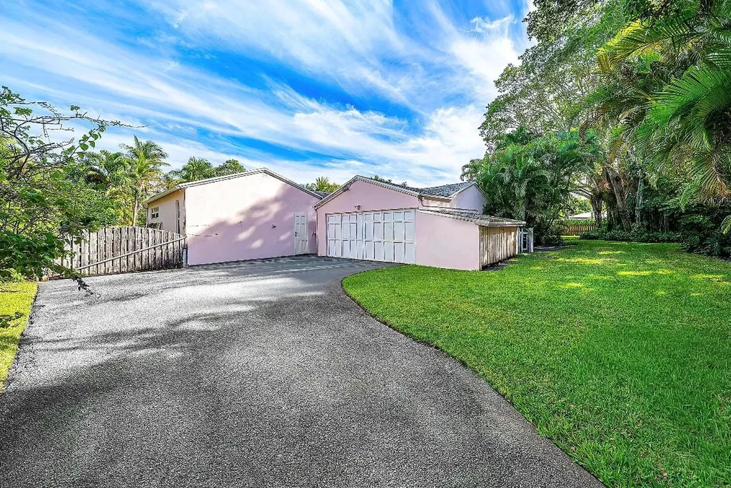 1202 N Swinton Avenue Delray Beach FL 33444