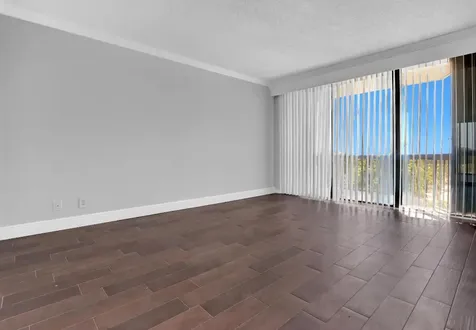 2000 Presidential Way West Palm Beach FL 33401