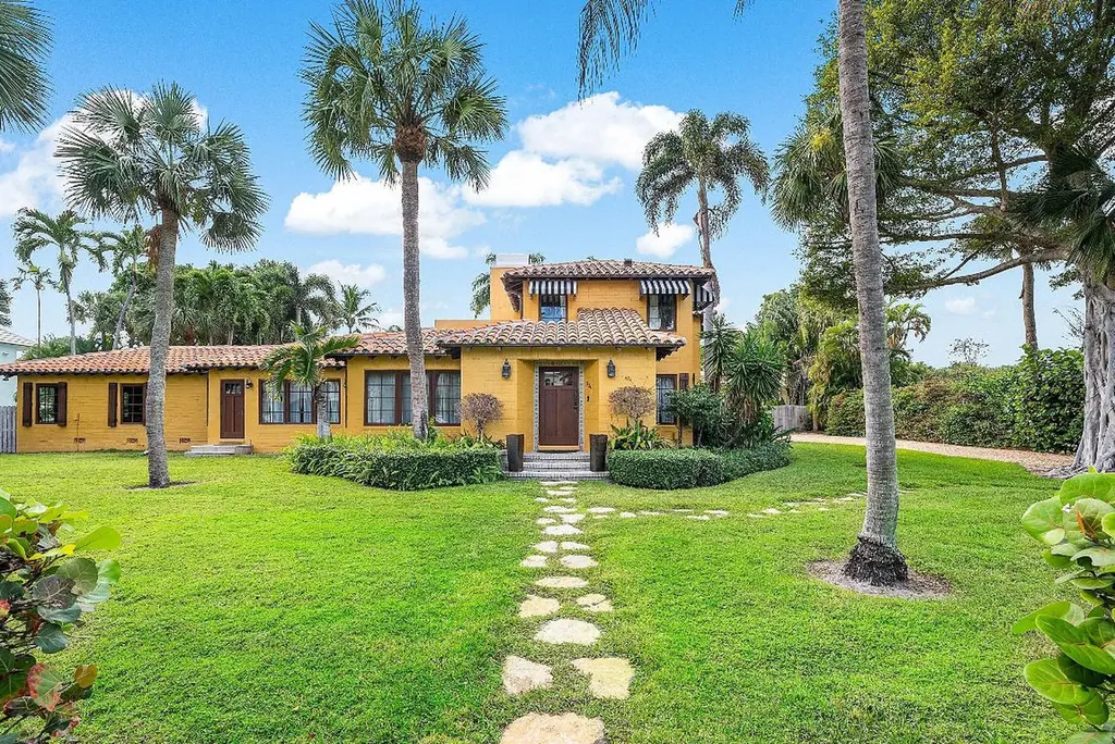 334 Palm Trail Delray Beach FL 33483