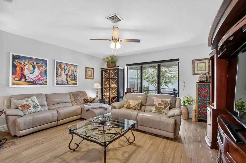 4785 San Fratello Circle Lake Worth FL 33467