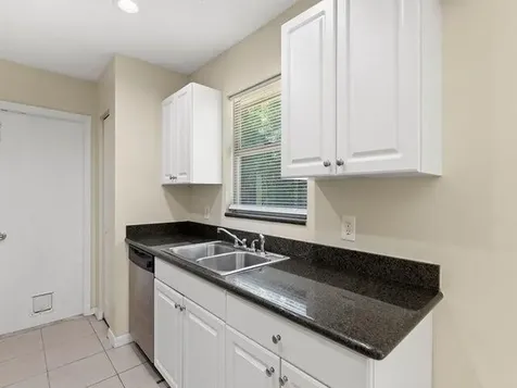 526 NW Kingston Street Port St Lucie FL 34983