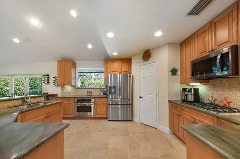2220 W Pineridge Court Delray Beach FL 33444