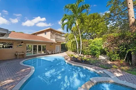 2220 W Pineridge Court Delray Beach FL 33444