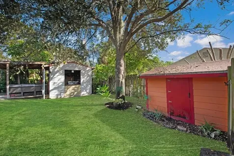 2220 W Pineridge Court Delray Beach FL 33444