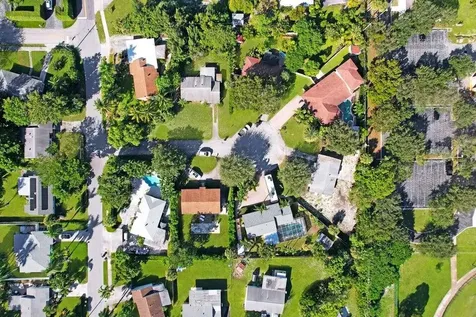 2220 W Pineridge Court Delray Beach FL 33444