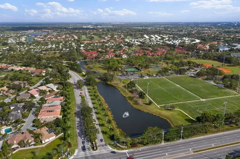 11 Admirals Court Palm Beach Gardens FL 33418