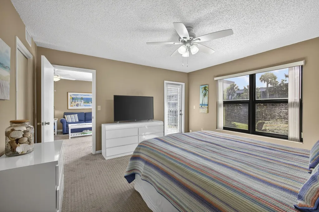 896 N Federal Highway Lantana FL 33462