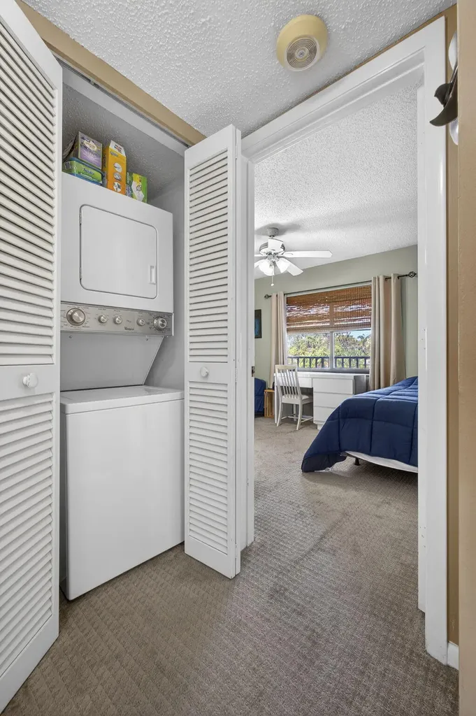 896 N Federal Highway Lantana FL 33462
