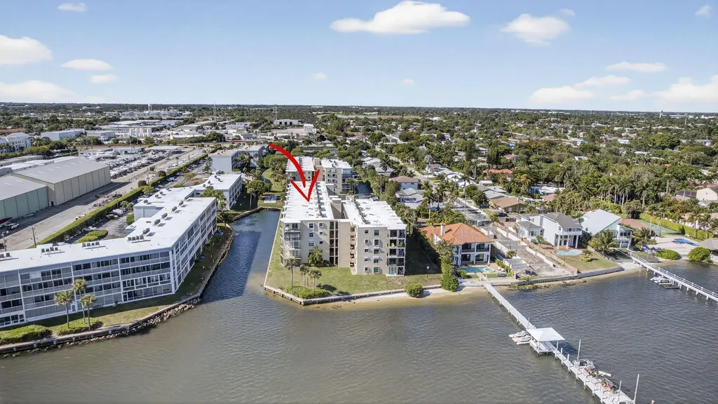 896 N Federal Highway Lantana FL 33462
