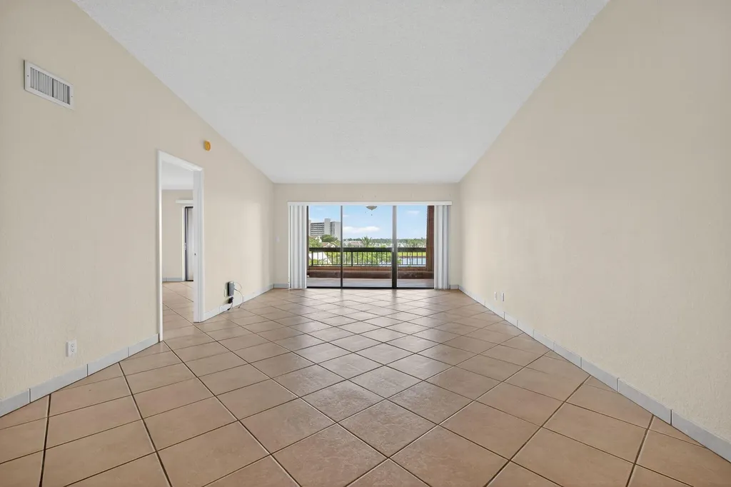 1030 Us Highway 1 North Palm Beach FL 33408