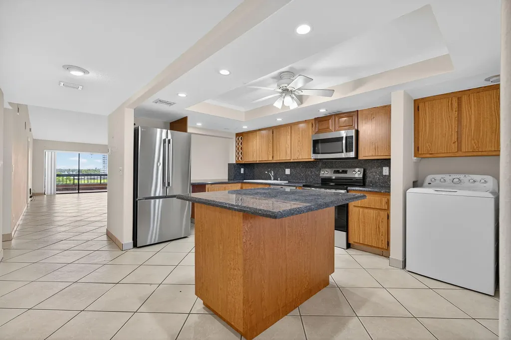 1030 Us Highway 1 North Palm Beach FL 33408