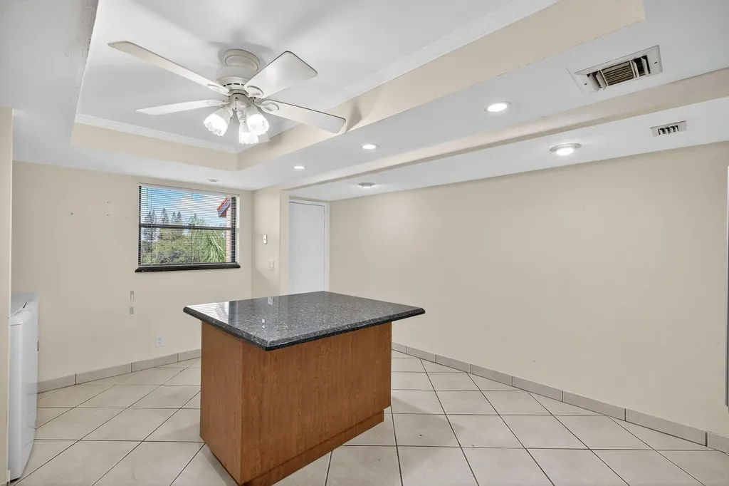 1030 Us Highway 1 North Palm Beach FL 33408