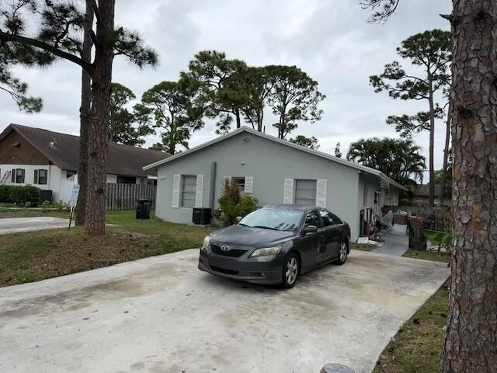 4891 Carver Street Lake Worth FL 33463