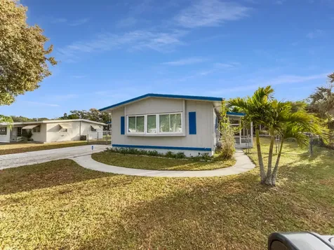 409 Coconut Avenue E Port St Lucie FL 34952