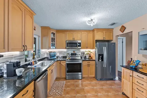2531 NW 98th Way Coral Springs FL 33065