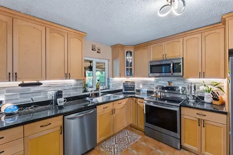 2531 NW 98th Way Coral Springs FL 33065