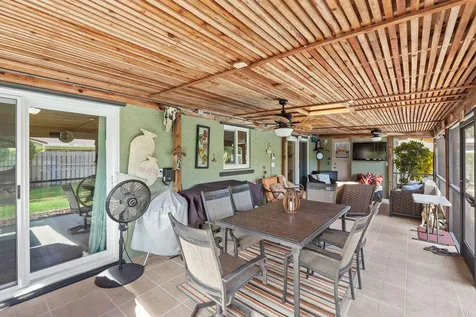 2531 NW 98th Way Coral Springs FL 33065