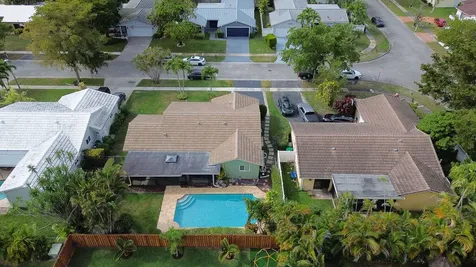 2531 NW 98th Way Coral Springs FL 33065
