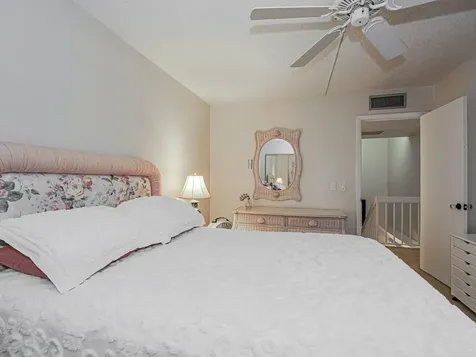 1166 6th Avenue Vero Beach FL 32960