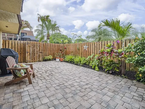 1166 6th Avenue Vero Beach FL 32960