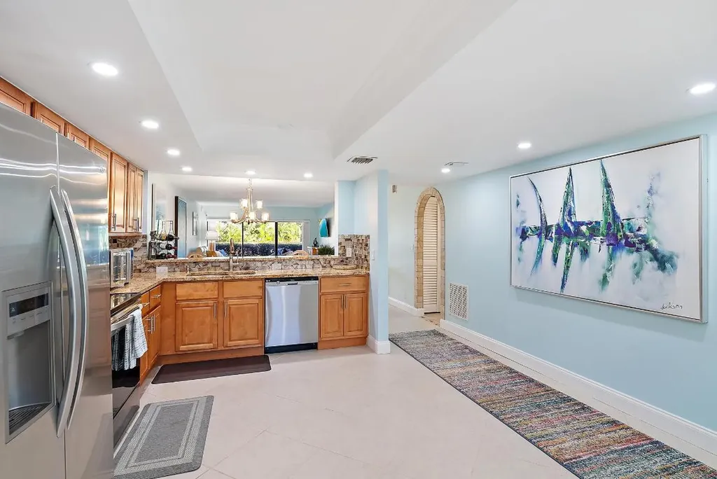 1036 Us Highway 1 North Palm Beach FL 33408