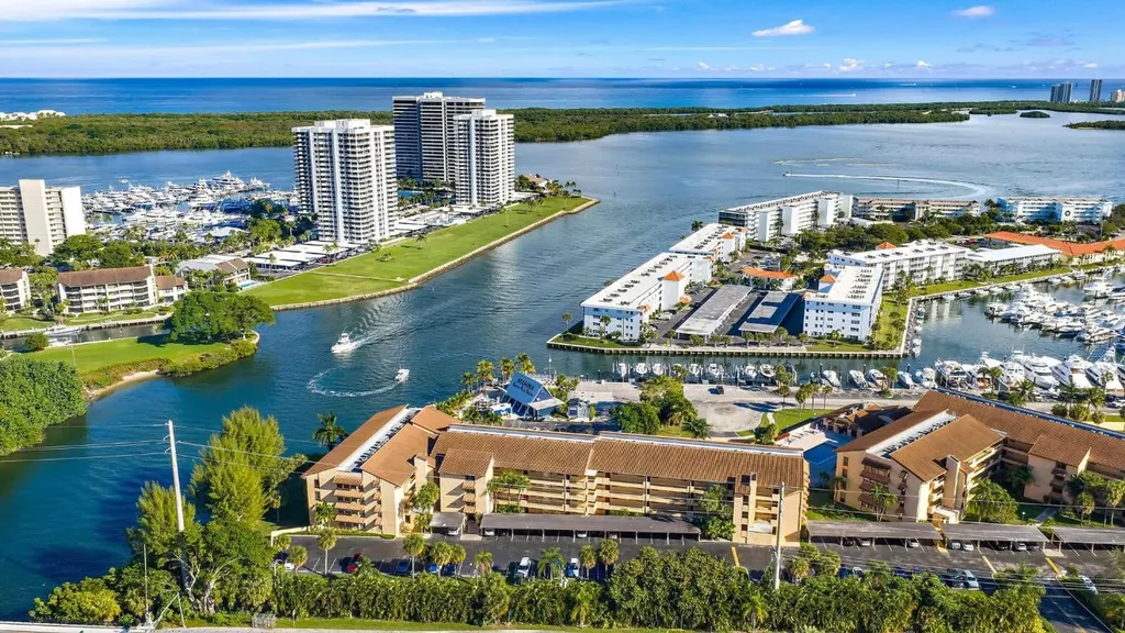 1036 Us Highway 1 North Palm Beach FL 33408