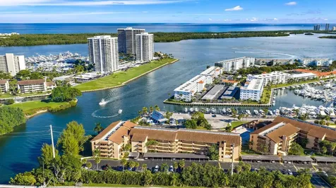 1036 Us Highway 1 North Palm Beach FL 33408