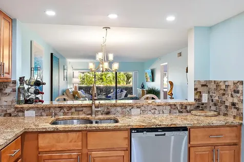 1036 Us Highway 1 North Palm Beach FL 33408