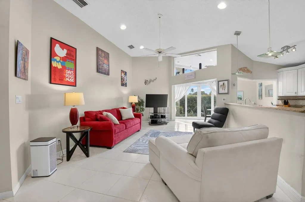 6165 Bay Isle Drive Boynton Beach FL 33437