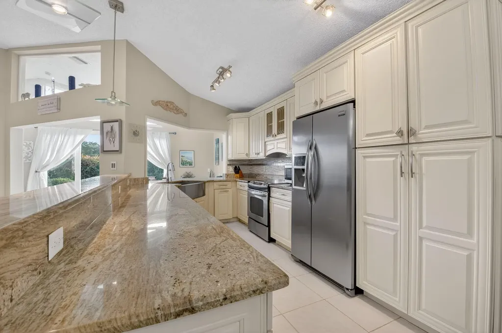6165 Bay Isle Drive Boynton Beach FL 33437