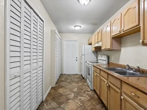 605 Dundas Court Fort Pierce FL 34950