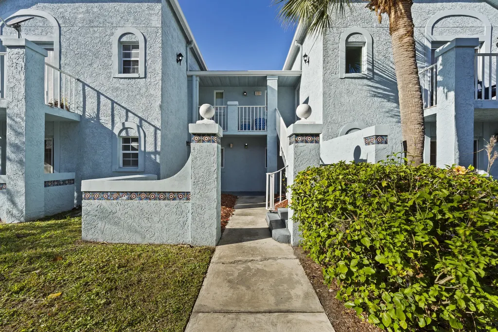 1625 SE Green Acres Circle Port St Lucie FL 34952