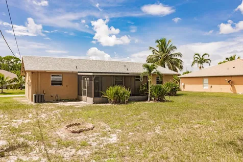 761 SE Browning Avenue Port St Lucie FL 34983