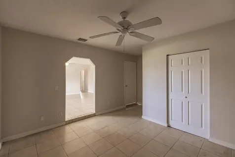 761 SE Browning Avenue Port St Lucie FL 34983