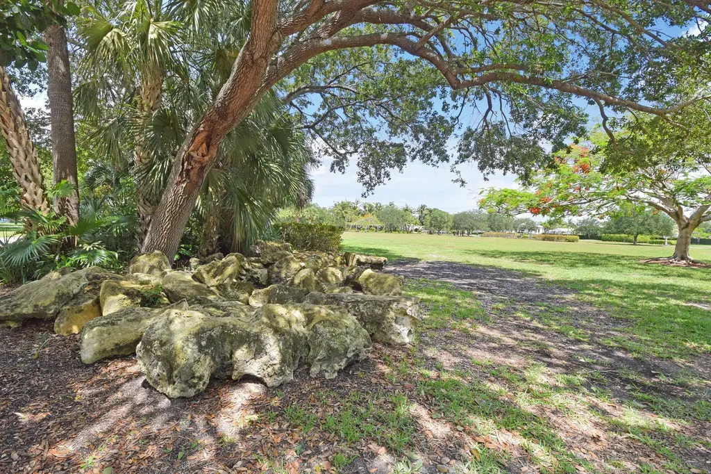 349 Eagleton Golf Drive Palm Beach Gardens FL 33418