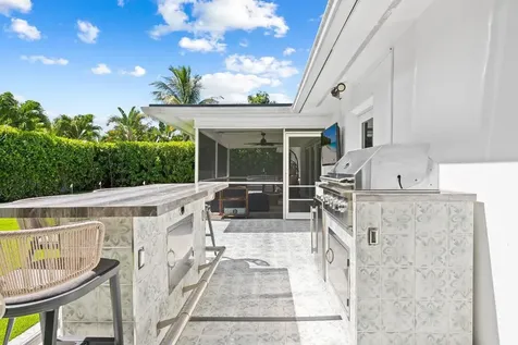 1332 SW 9th Avenue Boca Raton FL 33486