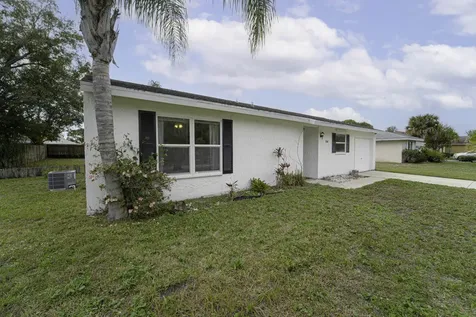 2164 SE Gaslight Street Port St Lucie FL 34952