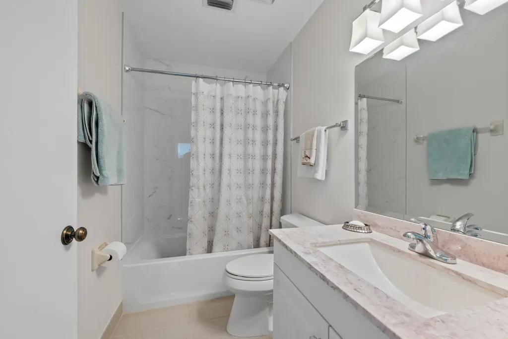 1121 Sand Drift Way West Palm Beach FL 33411