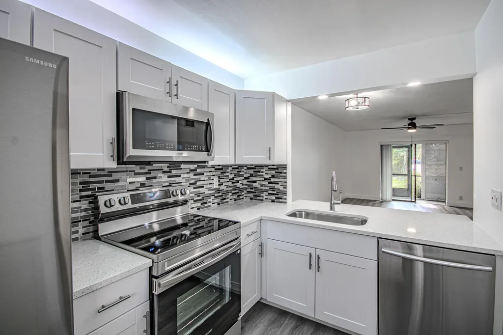 7094 Golf Colony Court Lake Worth FL 33467