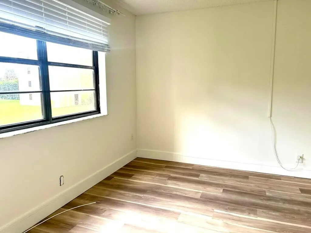 9370 SW 8th Street Boca Raton FL 33428