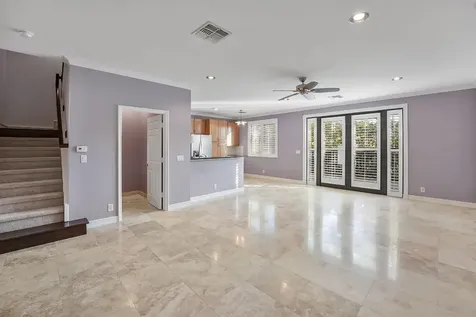 615 Via Villagio Hypoluxo FL 33462