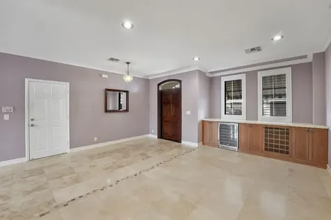 615 Via Villagio Hypoluxo FL 33462